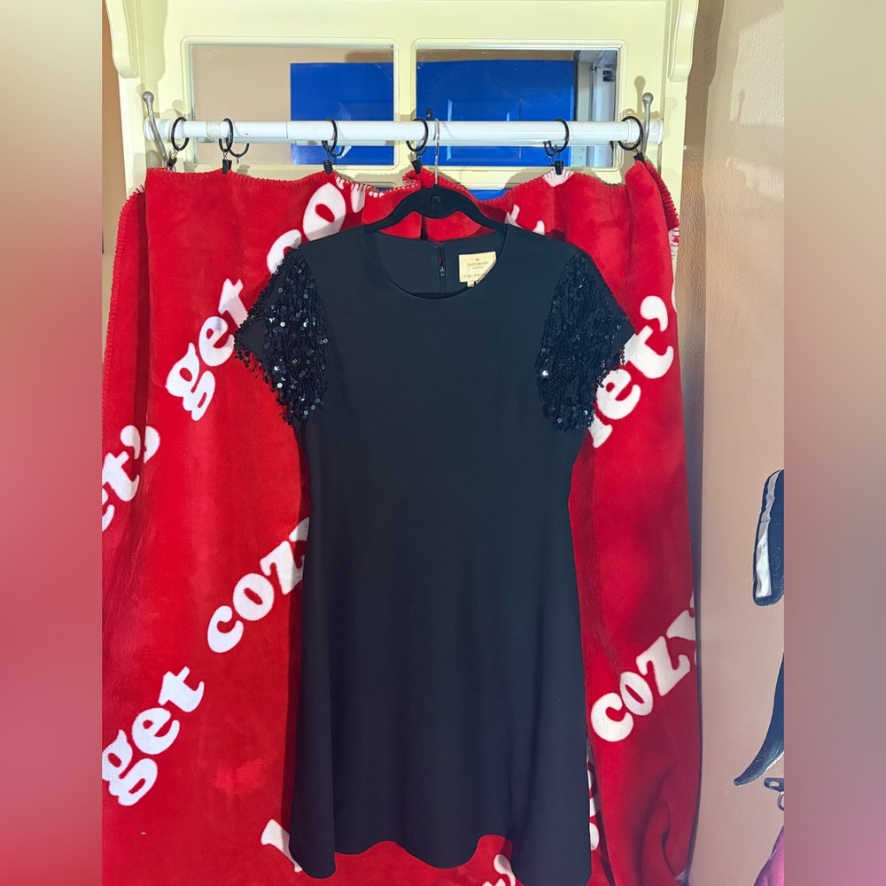 GWP! Kate spade New York size 8 black fringe shoulder cocktail party dress - Picture 2 of 13